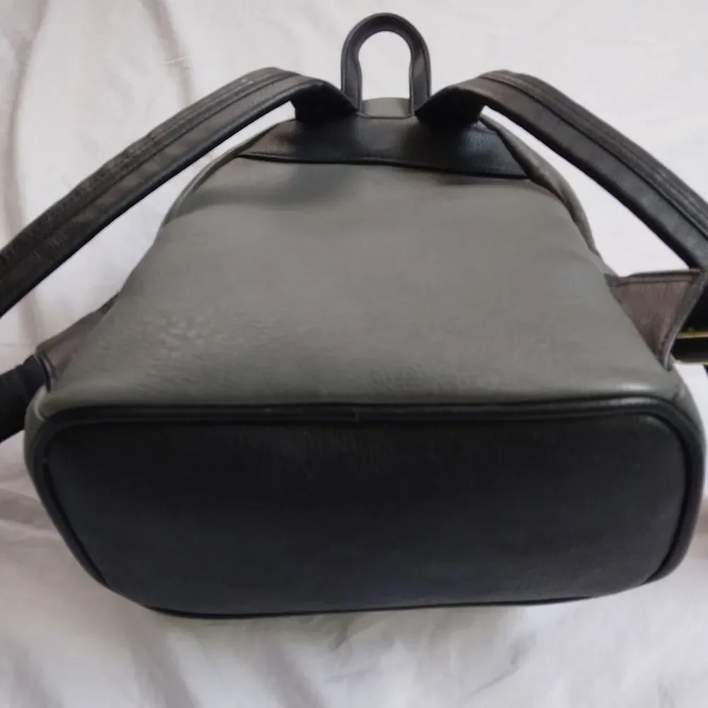 Harry Potter Loungefly Gryffindor Mini Backpack Gray Faux Leather Cosplay